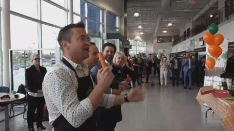 60126949_2347973628813268_5834707522518253568_n.jpg * ALERTE DIRECT* Nous sommes avec des livreurs hors de l’ordinaire, Mario Tessier, José…